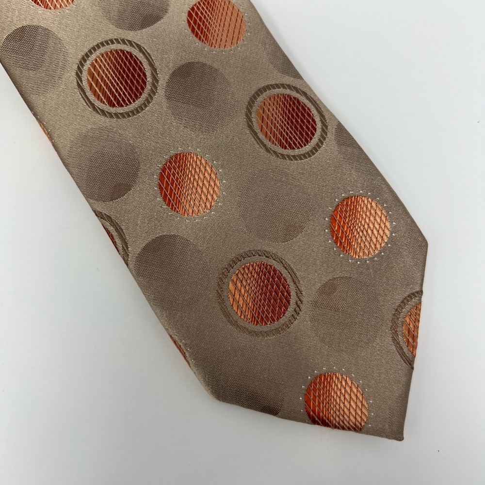 Concepts by Claiborne Tie,‎ 100 percent silk, polkadot, circles, work, office - Picture 2 of 6